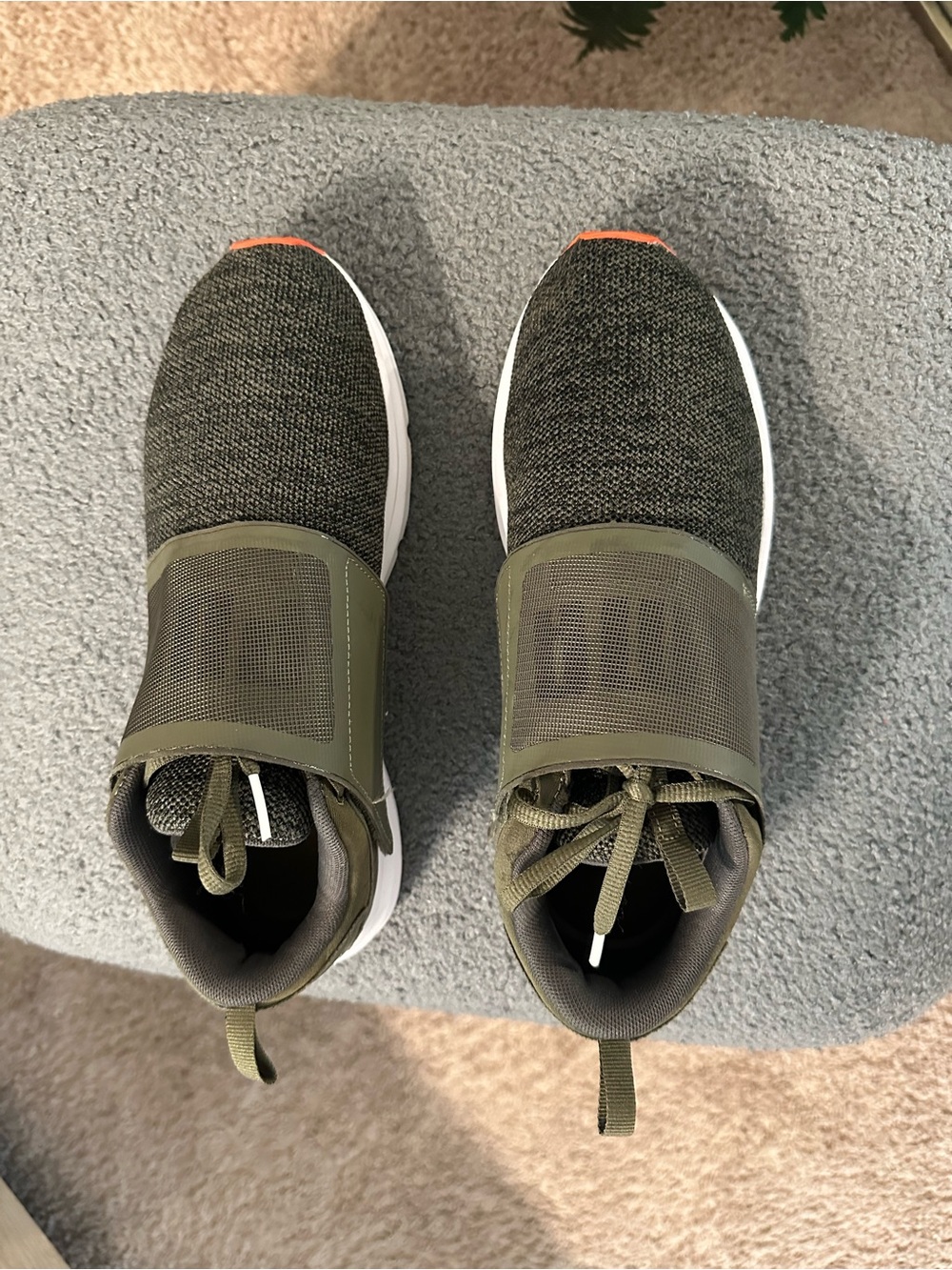 Men’s Olive Green Slip-On Puma Athletic Shoes with White Sole
